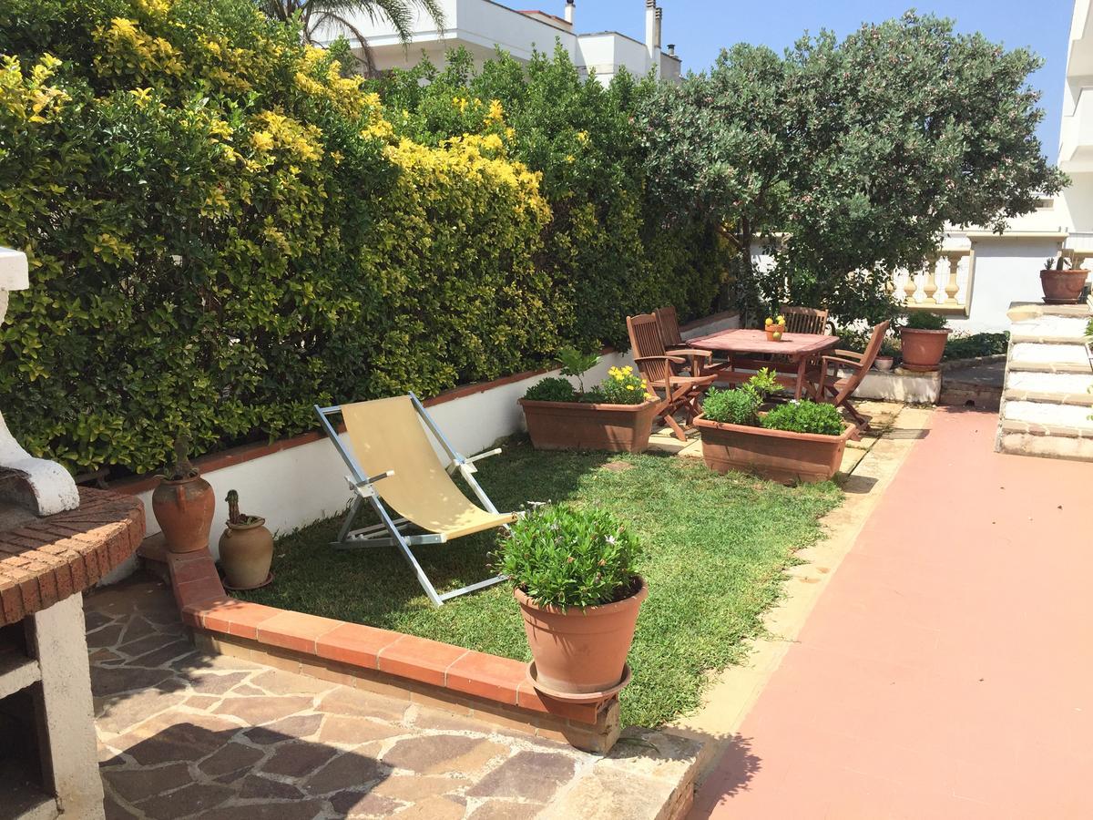 Casa Vacanza Zia Dani Castro  Ngoại thất bức ảnh