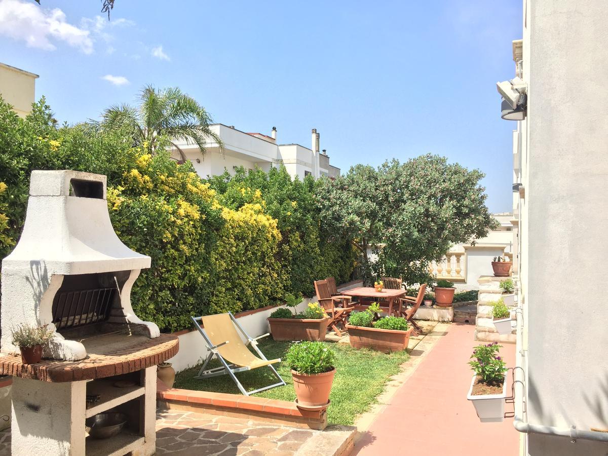 Casa Vacanza Zia Dani Castro  Ngoại thất bức ảnh