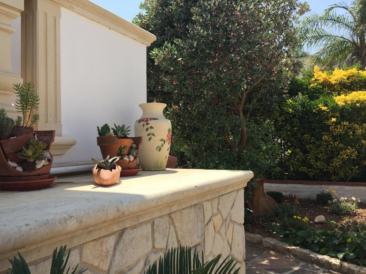 Casa Vacanza Zia Dani Castro  Ngoại thất bức ảnh