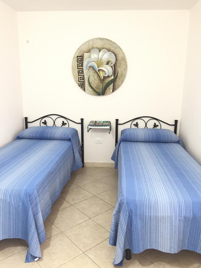 Casa Vacanza Zia Dani Castro  Ngoại thất bức ảnh